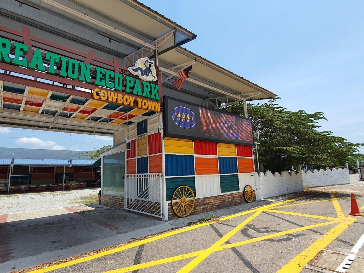 Hotel Spot On 90022 Segar Recreation Eco Park Port Dickson Esterno foto